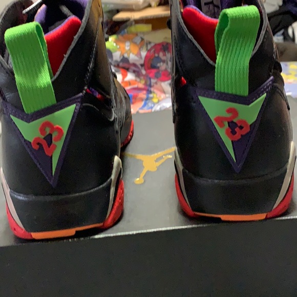 Shoes - Picture 4 of 7